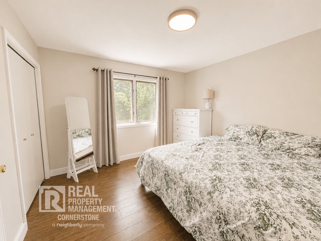 Building Photo - Spacious 4BD Home in Orchard Meadows | Finished Basement | Large Backyard
