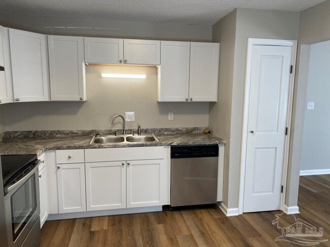 Building Photo - 8225 Impala Ct