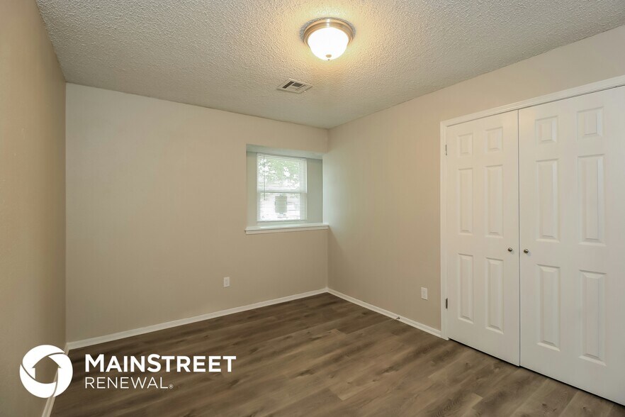 Building Photo - 8816 NW 82nd St