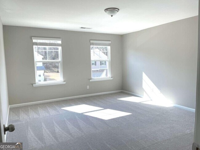 Building Photo - 305 Golden Eagle Pkwy