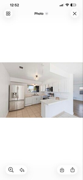 Building Photo - 1488 Ashcroft Ave