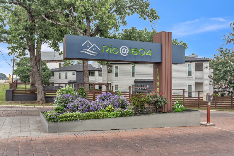 Building Photo - 14900 Nacogdoches Rd