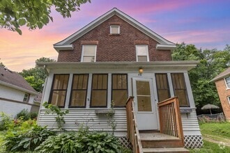 Building Photo - Charming 3 Bedroom | 1 Bathroom