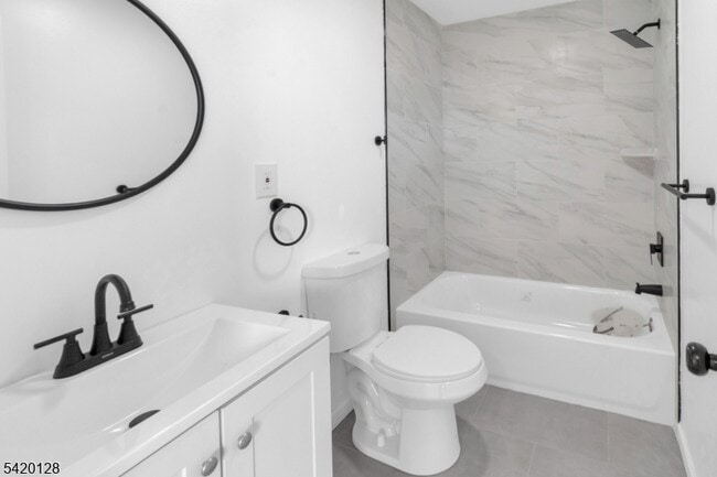 Building Photo - 157 Fairmount Ave