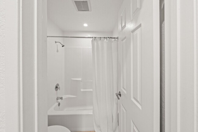 Building Photo - 4741 Choctaw Dr