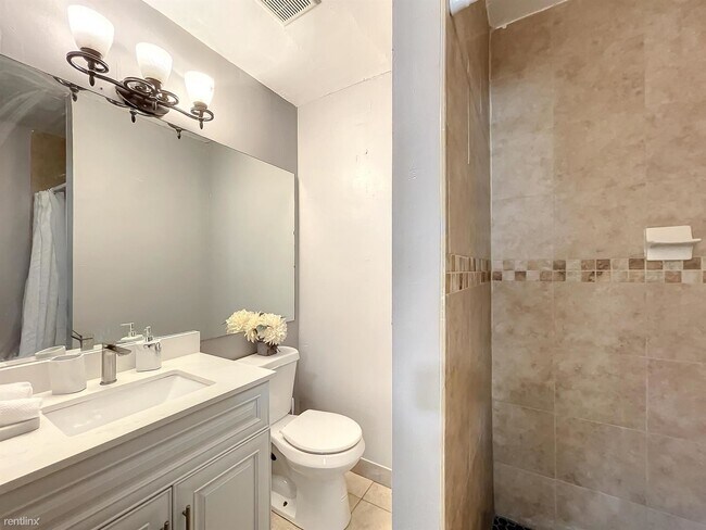 Building Photo - 3 br, 2 bath House - 1895 NE 154th St