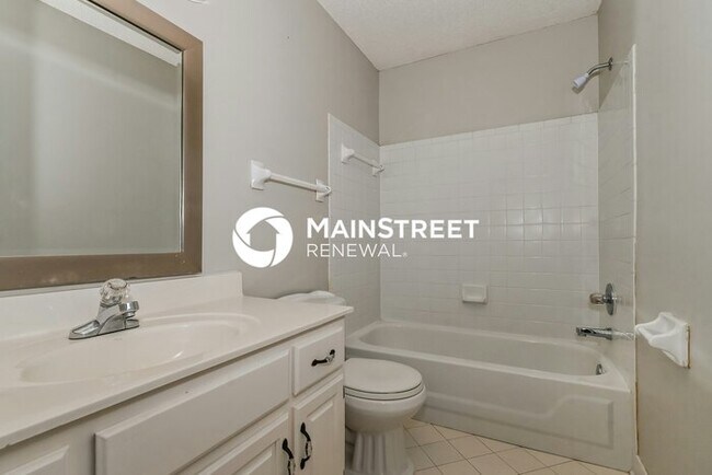 Building Photo - 4 Bedroom Pet-Friendly Home in MEMPHIS, TN with Main Street Renewal