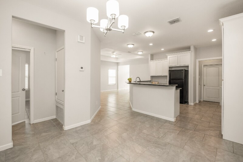 Building Photo - 6402 Williams Dr