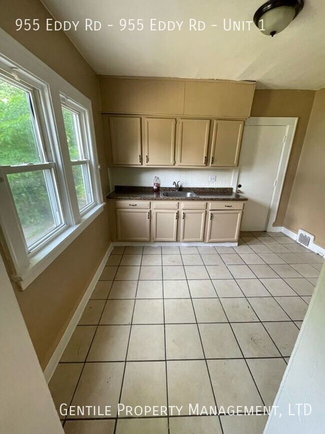 Building Photo - A Gentile Property - 955 Eddy Rd Unit 1