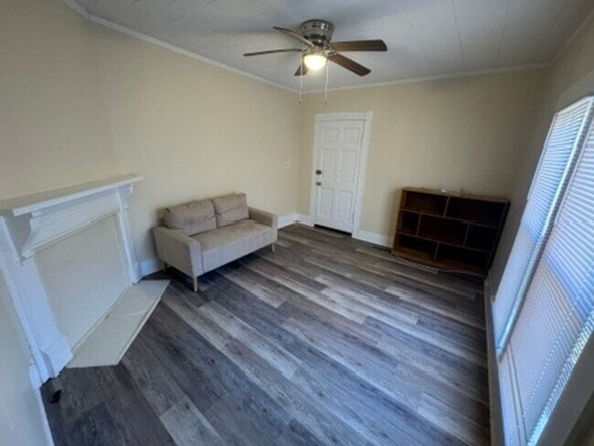 Building Photo - 533 Stockton St