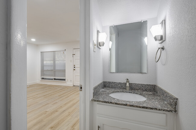 Half-bath downstairs - 4114 Avondale Ave