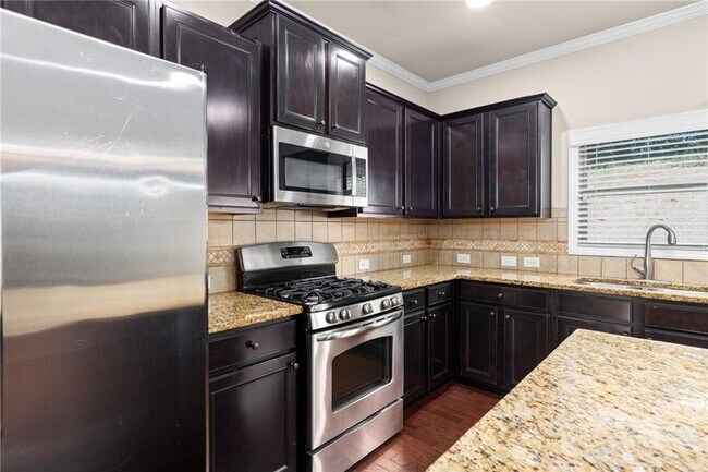 Building Photo - 2340 Cain Cir
