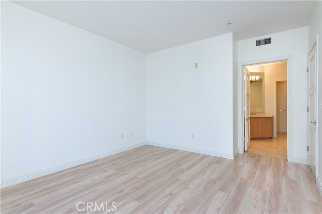 Building Photo - 268 Caruso Ave