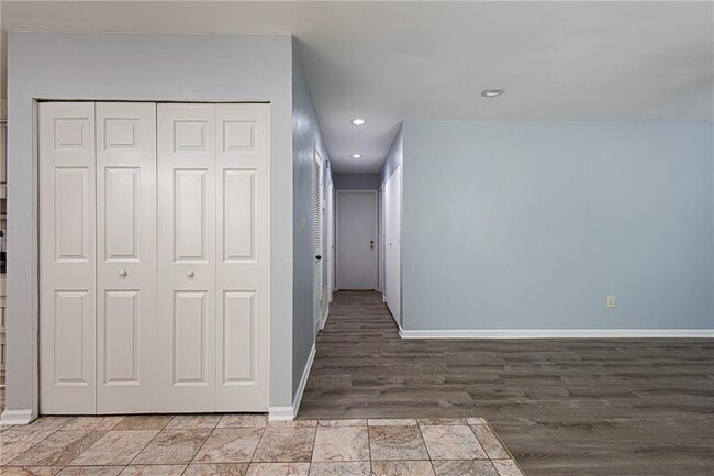 Building Photo - 4758 Pebble Trce