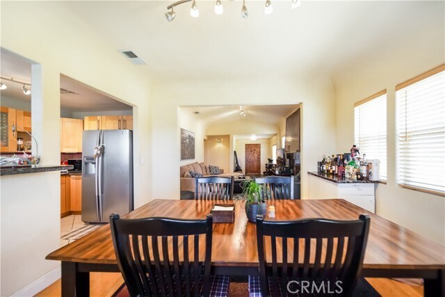 Building Photo - 2168 Lemoyne St