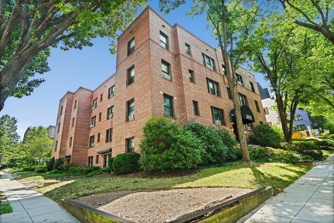 Building Photo - 2655 41st St NW