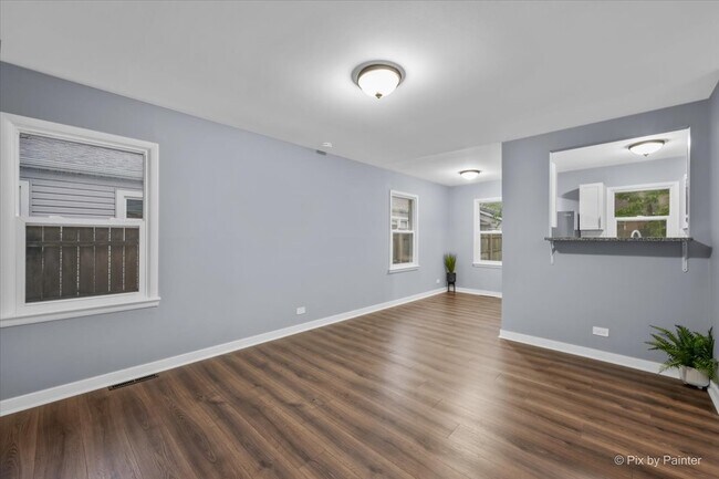 Building Photo - 1706 North Ave