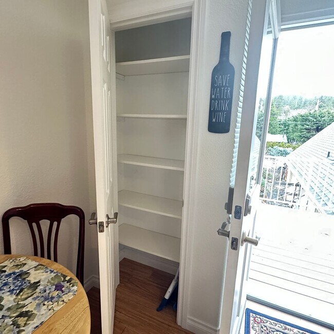 Building Photo - Courtyard Vista Cottage: A peaceful retreat with stunning views and a charming courtyard. $300 ut...