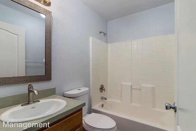 Building Photo - 3 br, 2 bath House - 622 NW 27th Street