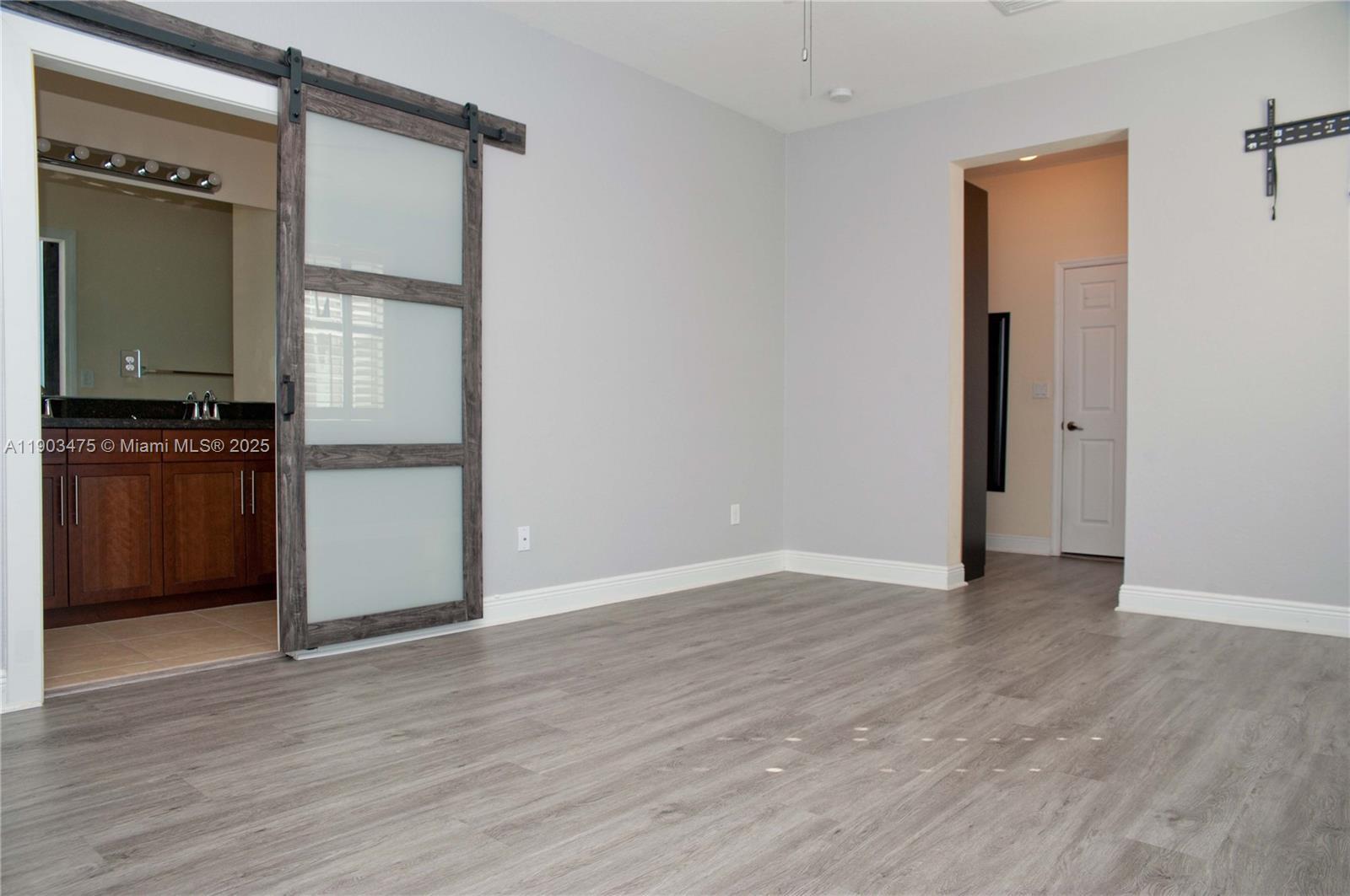 Building Photo - 14620 SW 15th St