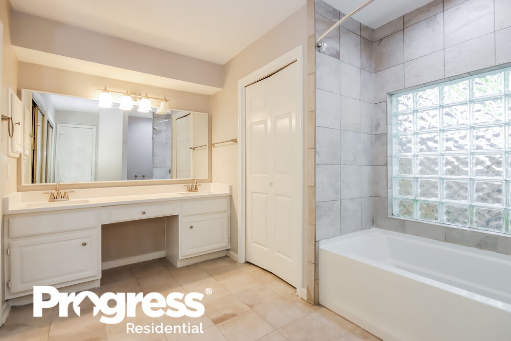 Building Photo - 15803 N Chamfer Ct