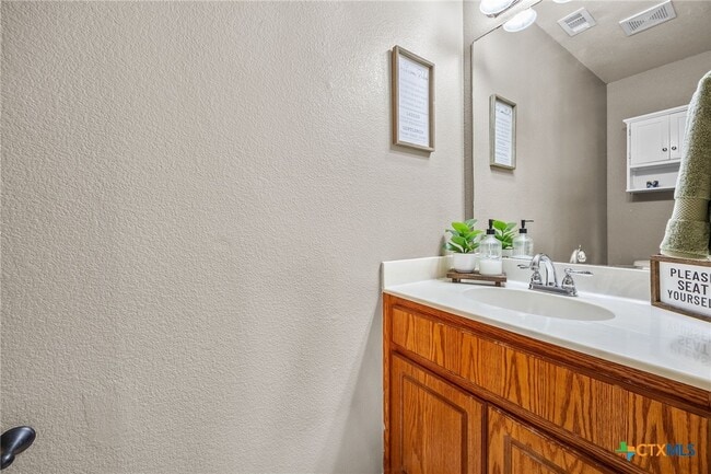 Building Photo - 4103 Dewitt County Ct