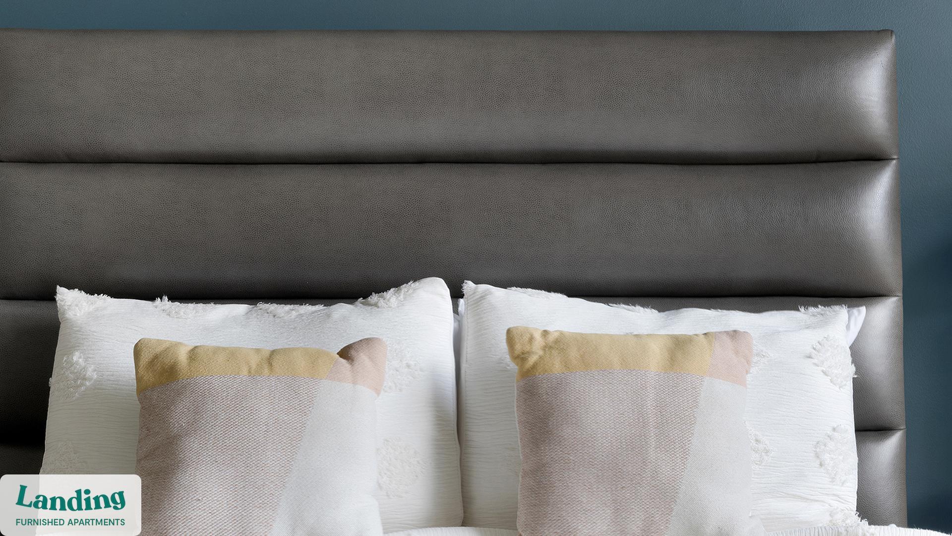 Building Photo - 1880 Maple Dr NW