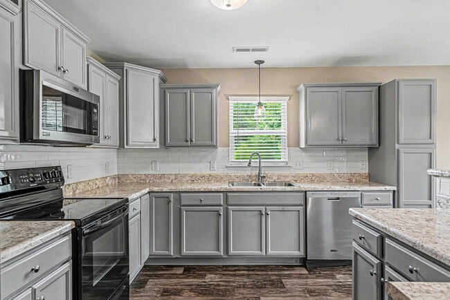 Building Photo - 186 Peytons Ridge Dr