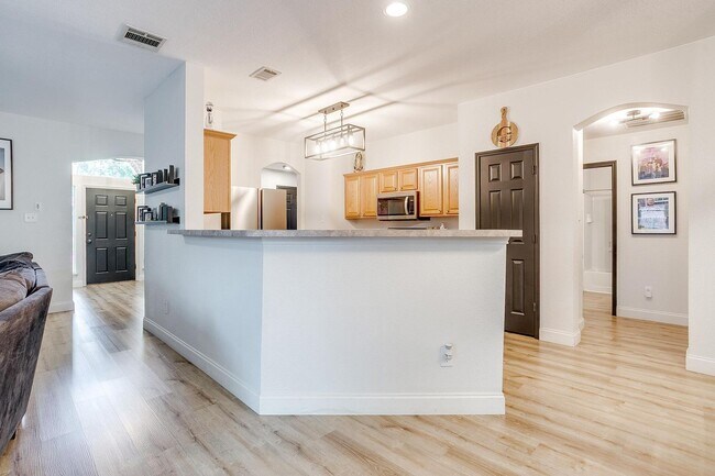 Building Photo - Amazing 3 Bed, 2 Bath Awaiting New Tenants- Burleson ISD- 76028