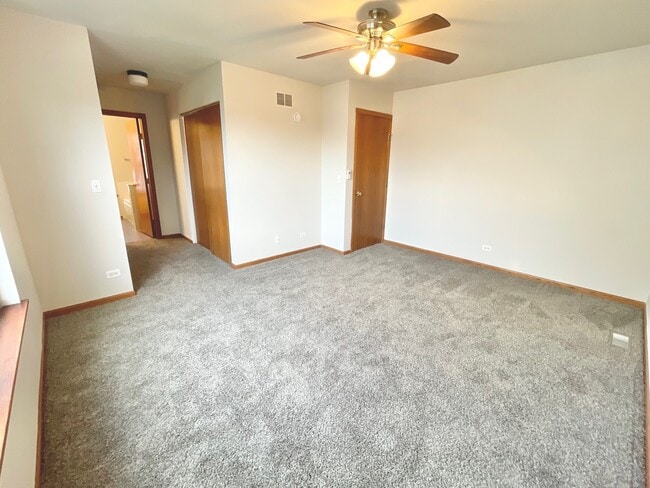 Building Photo - 1814 Van Dyke Ln