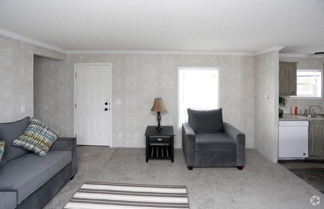Living Room - Greenwood MHP