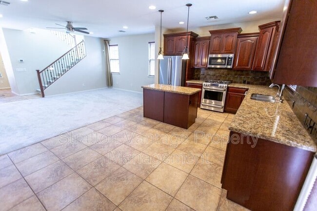 Building Photo - 1701 W Flamingo Dr