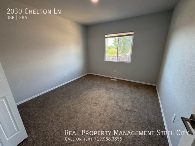 Building Photo - 2030 Chelton Ln
