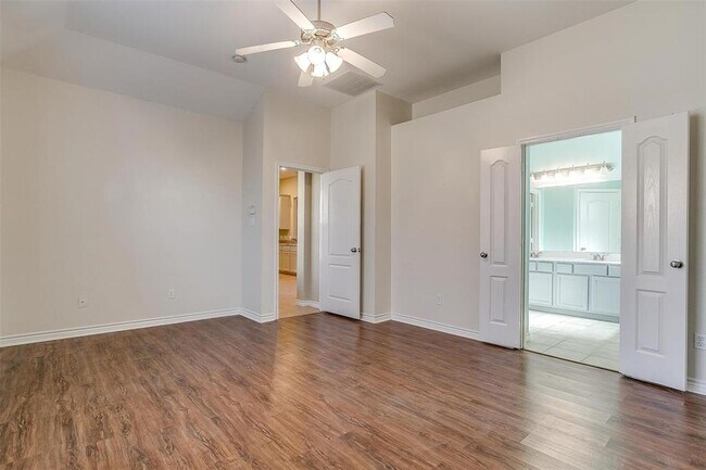 Building Photo - 4244 Summersweet Ln