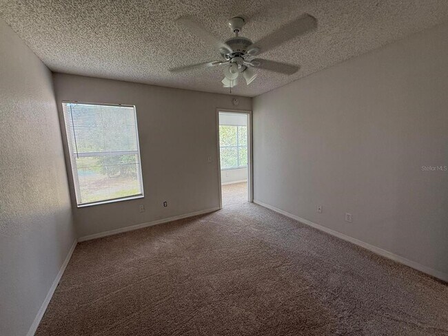 Building Photo - 5164 Conroy Rd