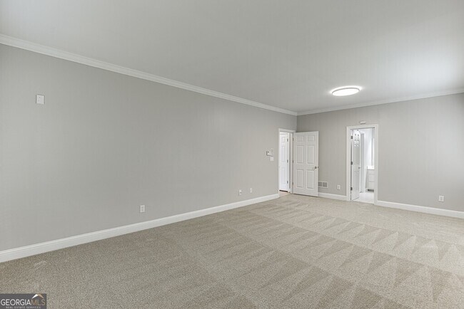 Building Photo - 9345 Riverclub Pkwy