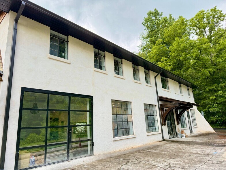 Building Photo - 485 1st Ave