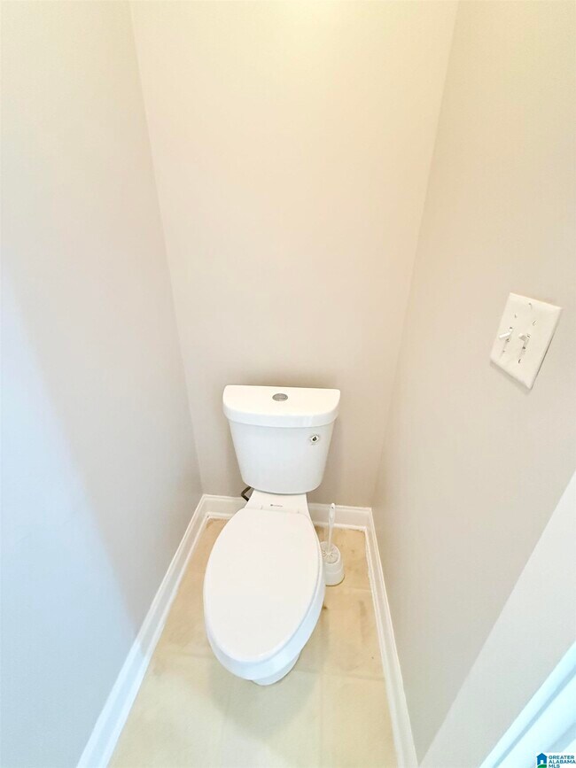 Building Photo - 5744 Colony Ln