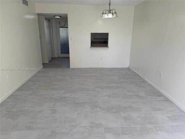 Building Photo - 8100 Sunrise Lakes Blvd