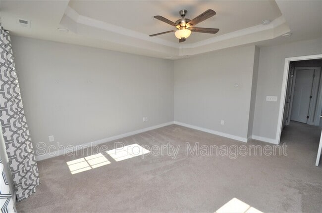 Building Photo - 200 Misty Pike Dr