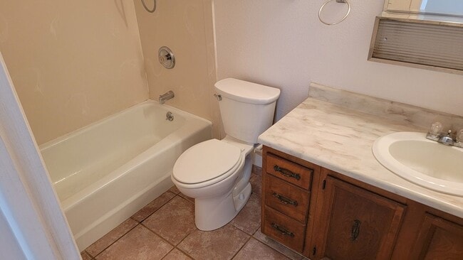 Building Photo - Charming 3 Bedroom, 2 Bath Home in Orchard...