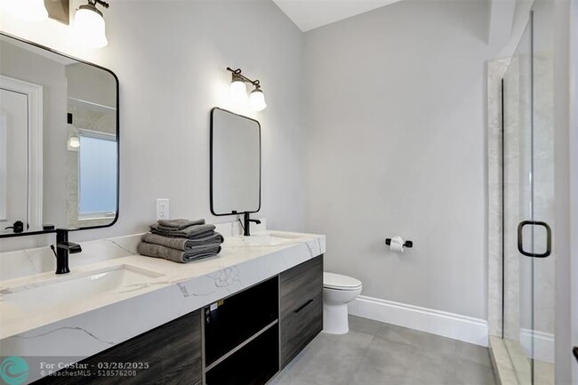 Building Photo - 1304 Mandarin Isle