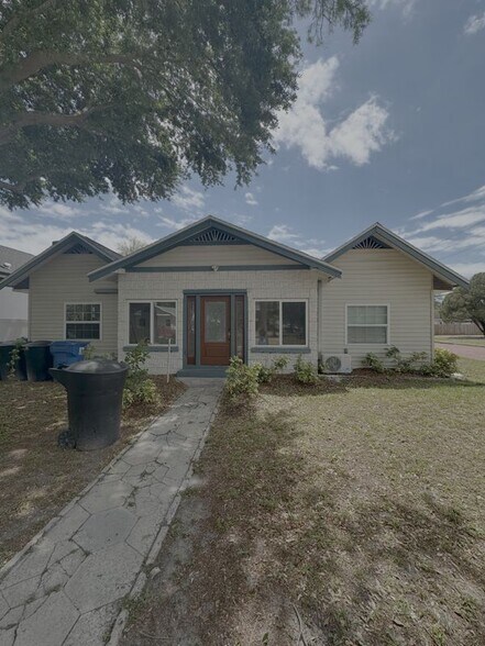 Building Photo - 3460 4th Ave S