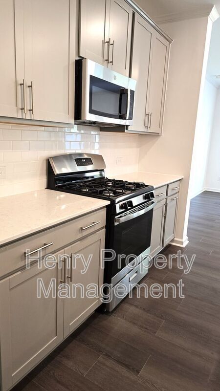 Building Photo - 3103 Vitner Dr