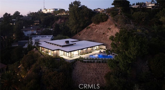 Building Photo - 9015 Alto Cedro Dr