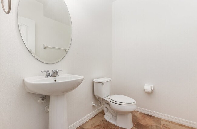 Building Photo - 9026 Paolos Pl
