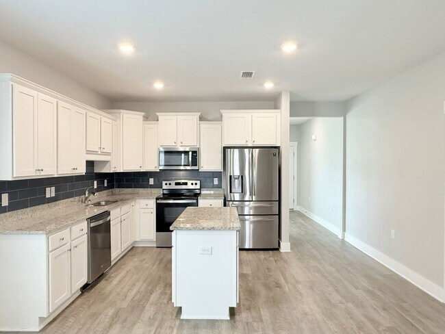 Building Photo - 3-Bedroom Home + Office - Arbor Place