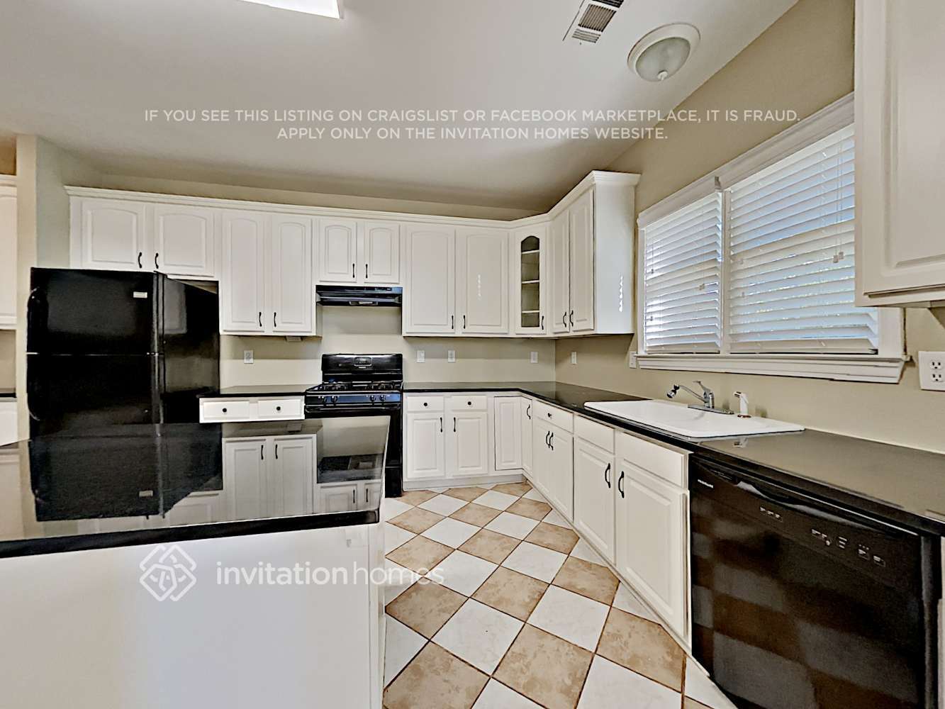 Building Photo - 4305 Dorset Ln