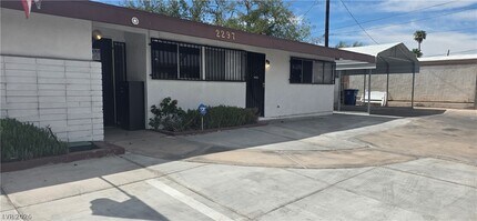 Building Photo - 2297 E Desert Inn Rd