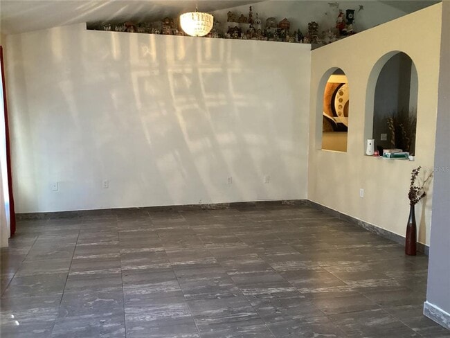 Building Photo - 134 Inconnu Ct